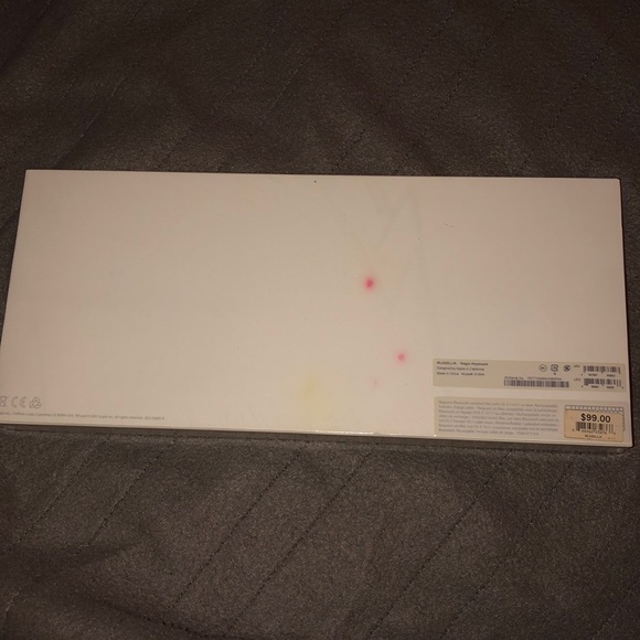Apple  Bluetooth Magic Keyboard - Picture 2 of 3